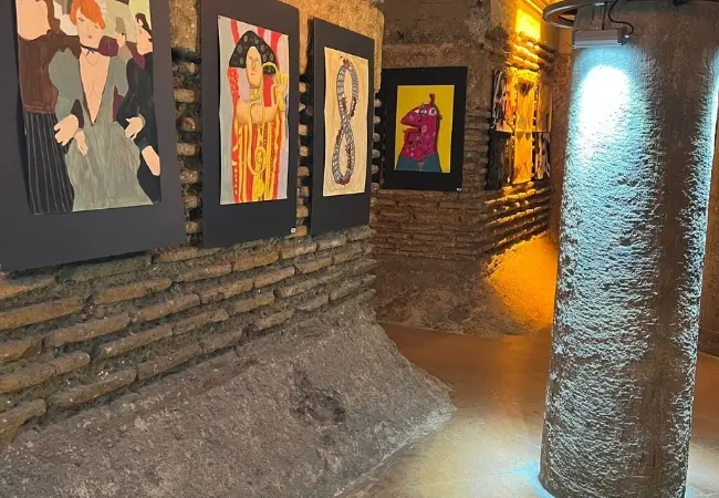 Antik Cisterna Entrance