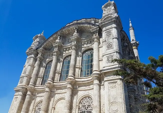 Ortakoy Mosque District Audio Guide Tour